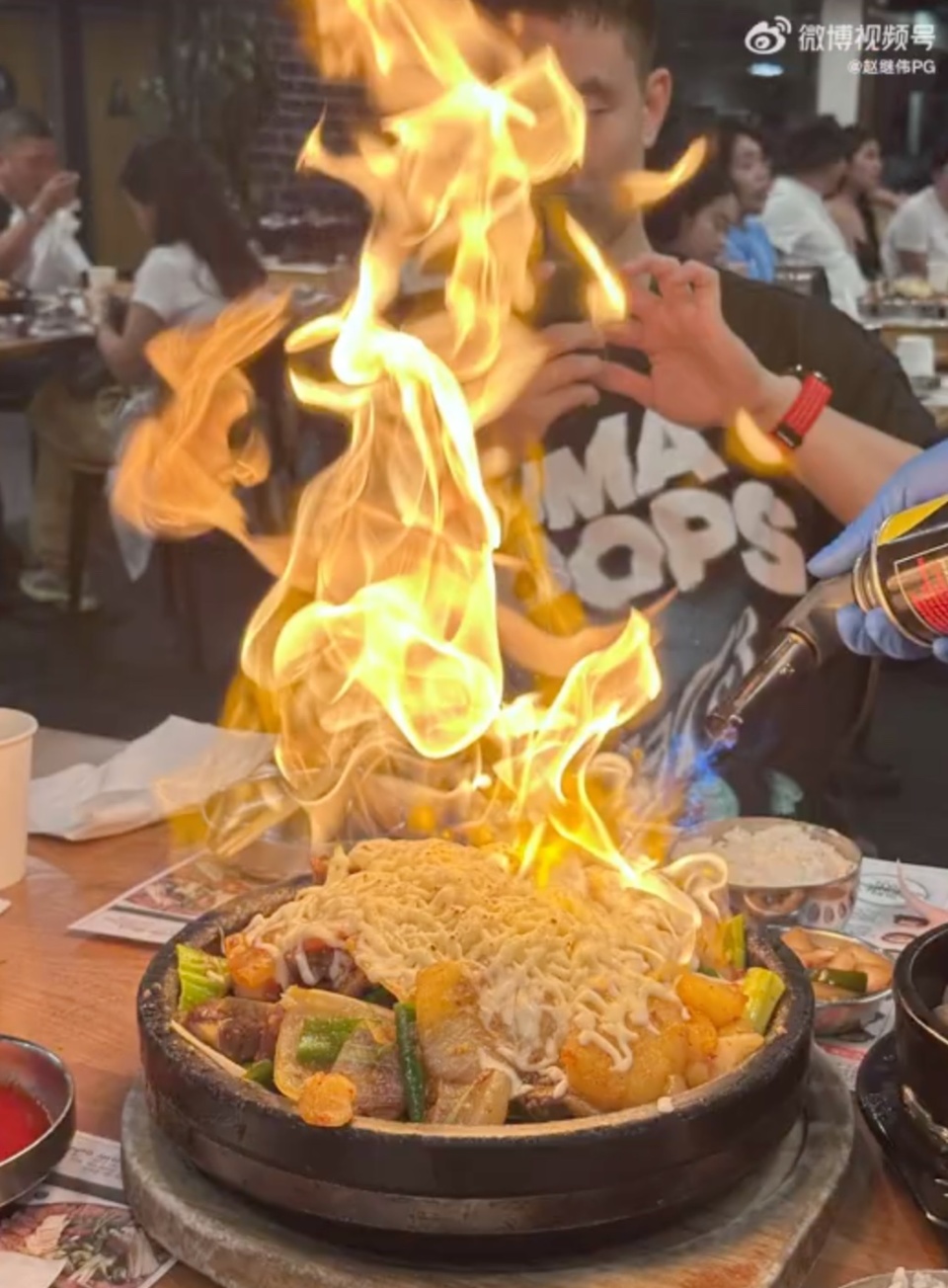 都将在比赛 都将在比赛