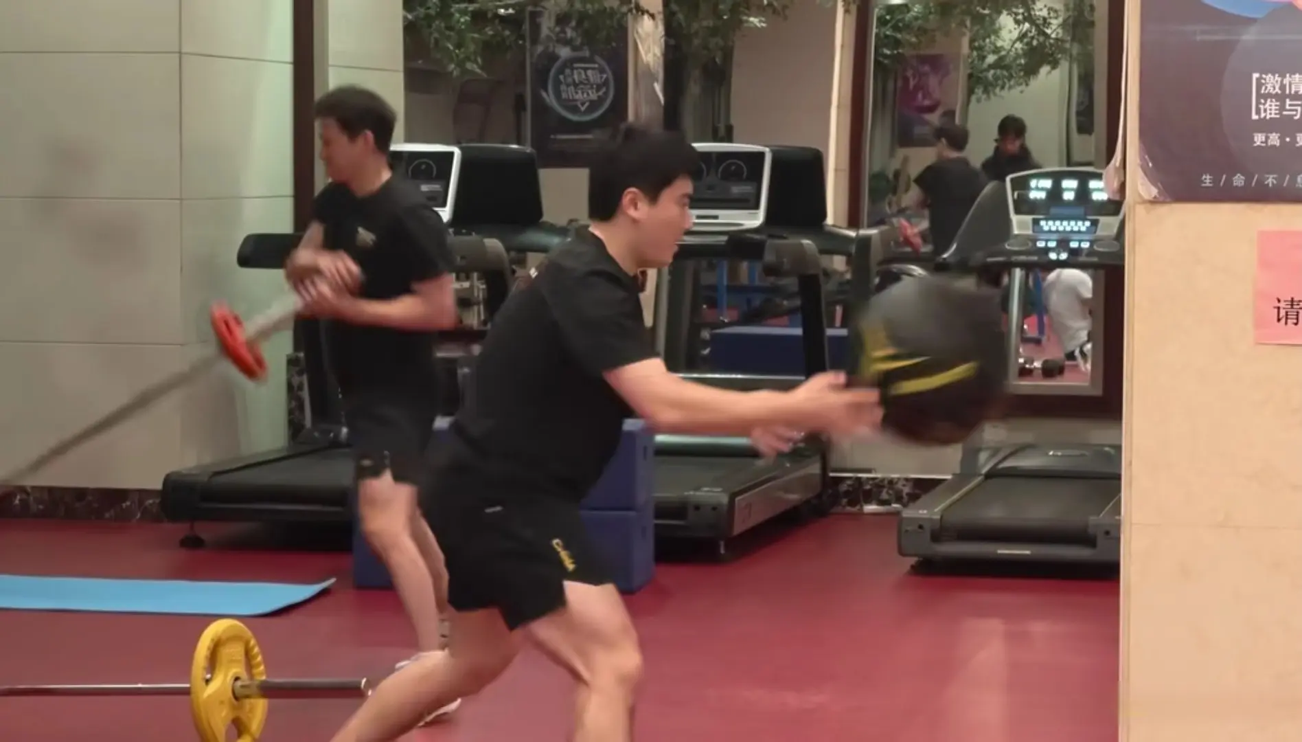 amp, 队训练 amp, 队训练